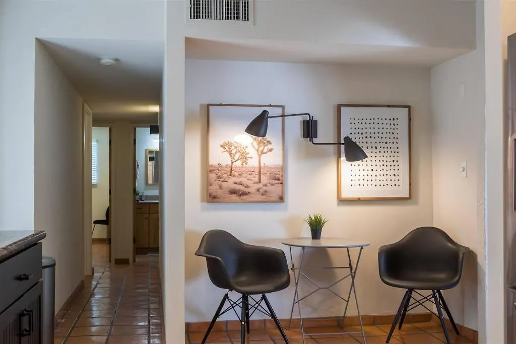 펜션 Spacious Arcadia Lite House W Pool Mtn Views 피닉스