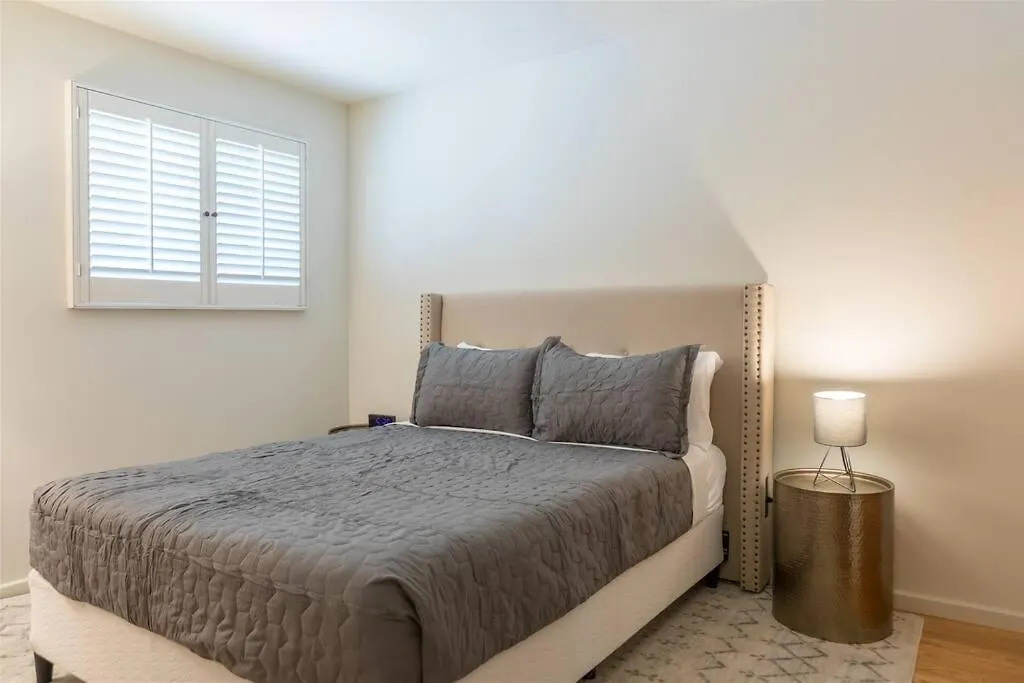 펜션 Spacious Arcadia Lite House W Pool Mtn Views 피닉스